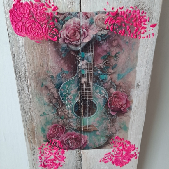 SOLD CRAFT FAIR  / Guitar and roses / Mixed media art / gift idea - Picture 5 of 5
